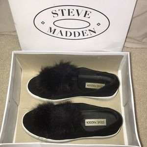 Steve Madden slip on sneakers